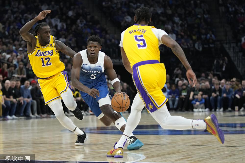 网球运动中 网球运动中